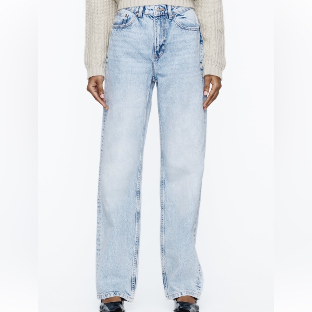 Zara Light Wash Full Length High Waist Jeans size 0